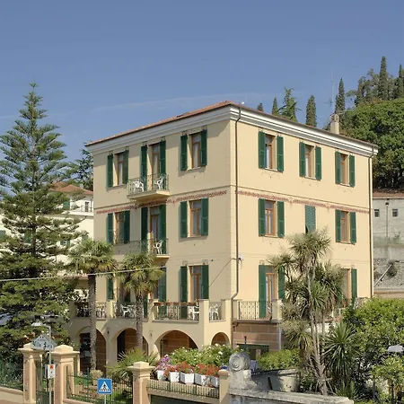 Gina Finale Ligure