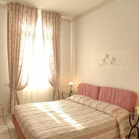 吉娜别墅 酒店 3*