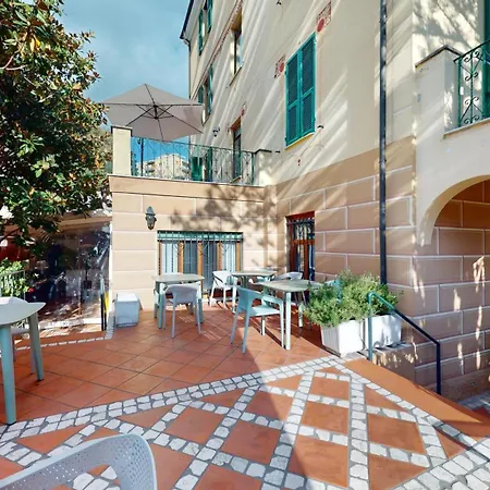 吉娜别墅 酒店 菲纳莱利古雷