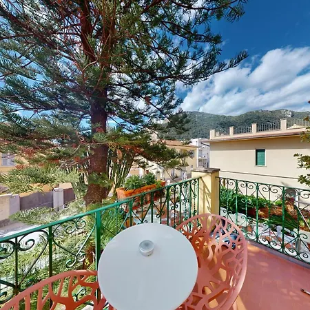 酒店 吉娜别墅 3*