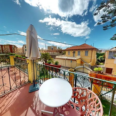 吉娜别墅 酒店 菲纳莱利古雷