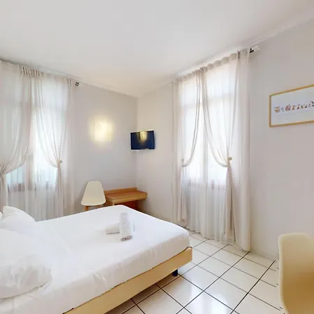 酒店 吉娜别墅 3*