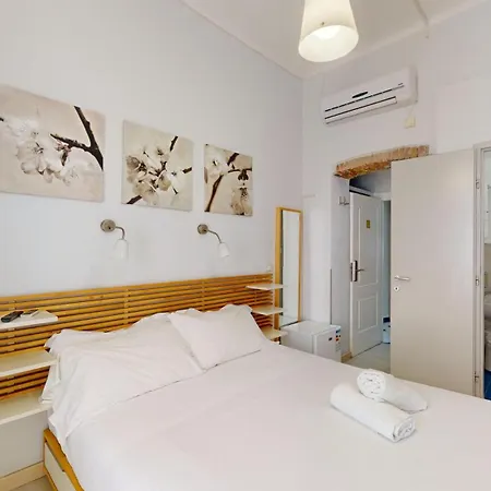 Gina Hotel 3*