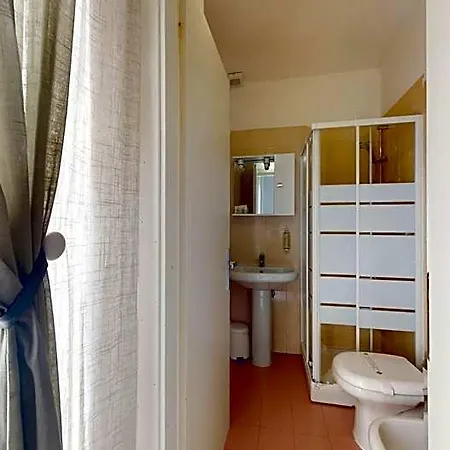 Gina Hotel
