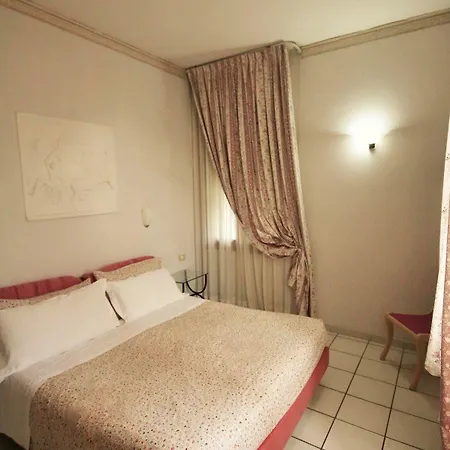 酒店 吉娜别墅 3*