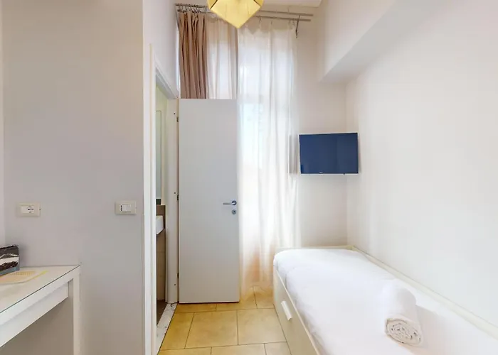 Gina Hotel Finale Ligure